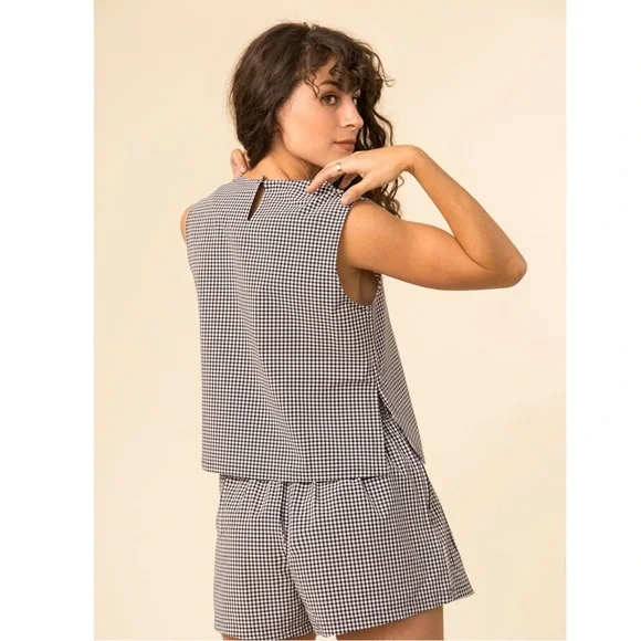 Wayre Shift & Snap Gingham Sleeveless No Iron Travel Cropped Tank Top Blouse - Picture 5 of 13
